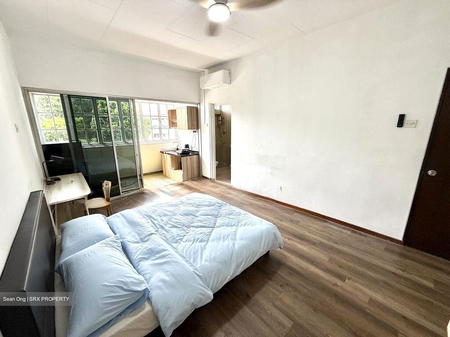 West Coast Drive (D5), Terrace #495510361